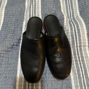 Madewell Black Leather Slip-On Clogs
